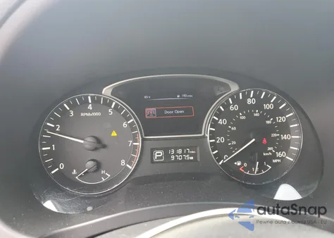 2015 Nissan Altima 2.5 z USA, uszkodzony, nr VIN 1N4AL3AP8FC177675